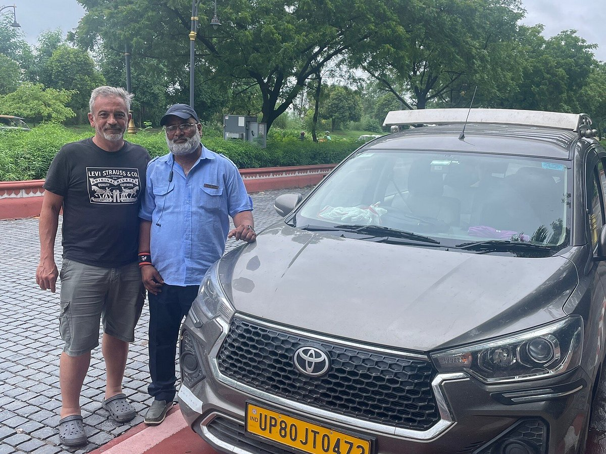Ho Chi Minh Car Rental with Driver: Safe and Reliable Journeys